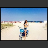 girls_on_bicycles_16